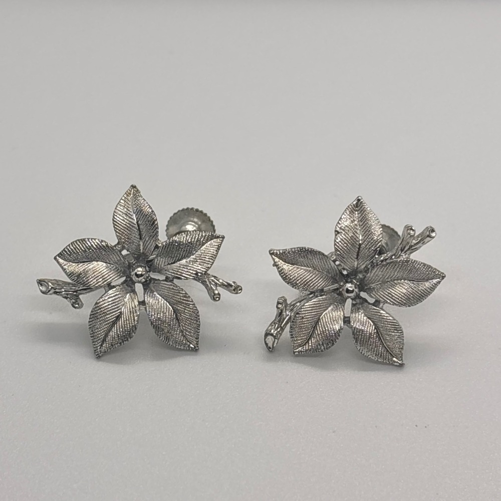 VTG Lisner Earrings Silver Tone Flower Screw Back Earrings Vintage Botanical